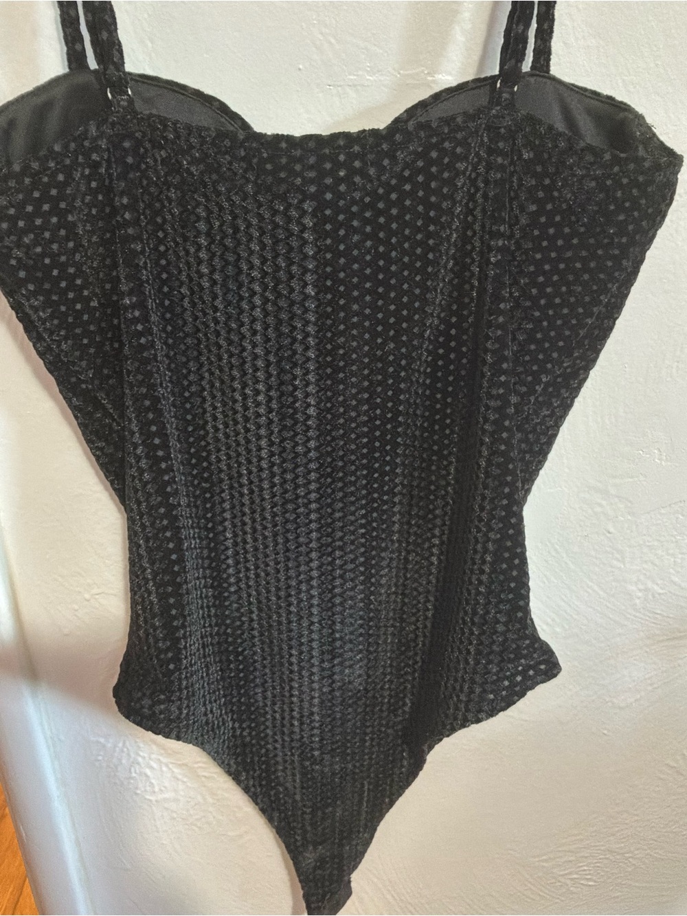 #82 NWT Lulus Flirty Feelings Black Velvet Bustier Bodysuit Size M - Picture 11 of 11